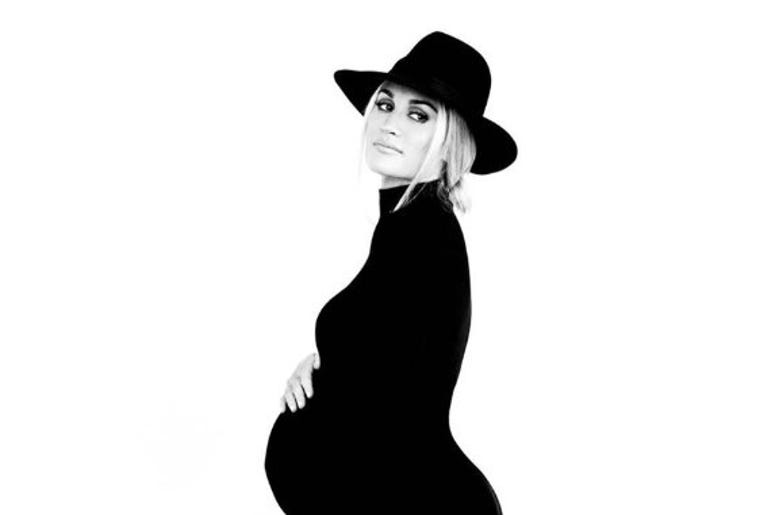 Brittany Aldean baby bump Brittany Aldean baby bump