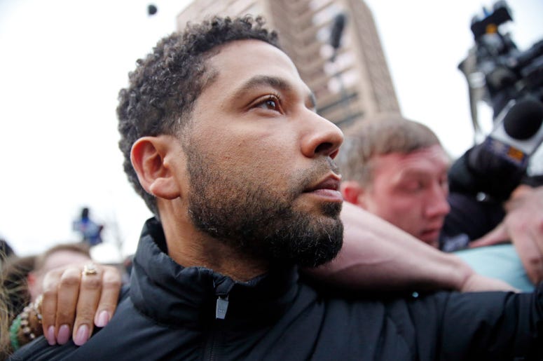 Jussie Smollett leaves Cook County jail after posting bond on February 21 Jussie Smollett leaves Cook County jail after posting bond on February 21