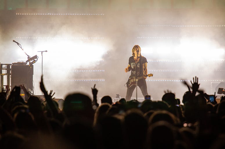 Keith Urban at LakeShake by Allison Cipra Photography Keith Urban at LakeShake by Allison Cipra Photography