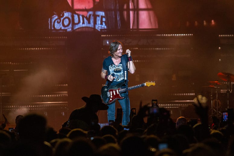 Keith Urban at LakeShake by Allison Cipra Photography Keith Urban at LakeShake by Allison Cipra Photography