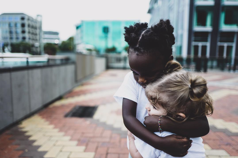 Thomas Rhett's daughters Willa Gray & Ada James Thomas Rhett's daughters Willa Gray & Ada James