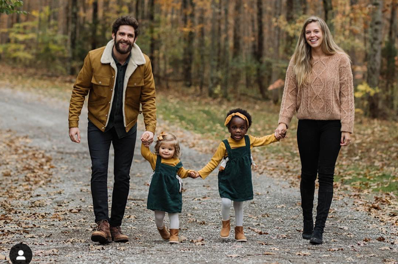 Thoms Rhett Akins, Ada James, Willa Gray & Lauren Akins Thoms Rhett Akins, Ada James, Willa Gray & Lauren Akins