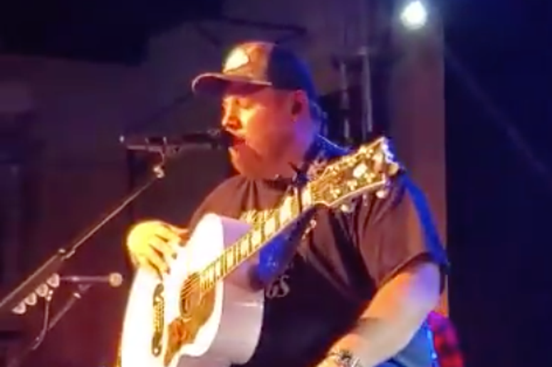 Luke Combs teases new song "1, 2 Many" Luke Combs teases new song "1, 2 Many"