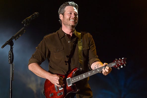 Blake Shelton, Vodka, Doll, Holiday