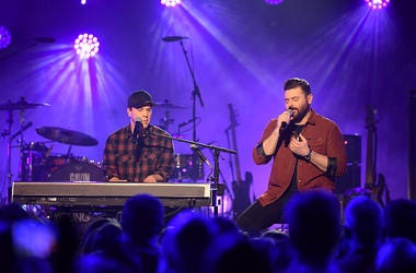 Chris Young, Gavin DeGraw, CMT Crossroads, Country Music