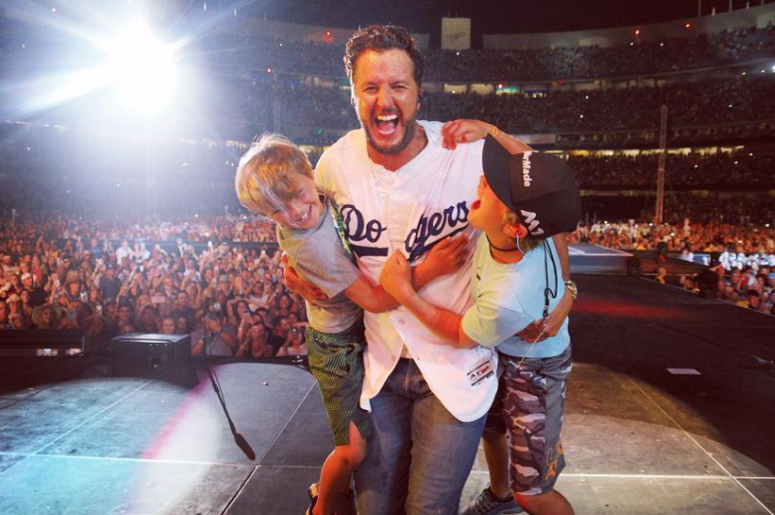 Luke Bryan & his sons Bo & Tate Luke Bryan & his sons Bo & Tate