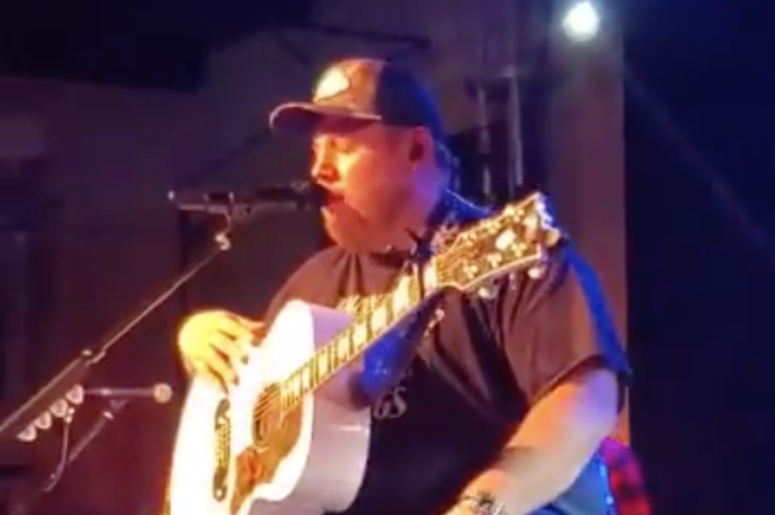 Luke Combs teases new song "1, 2 Many" Luke Combs teases new song "1, 2 Many"