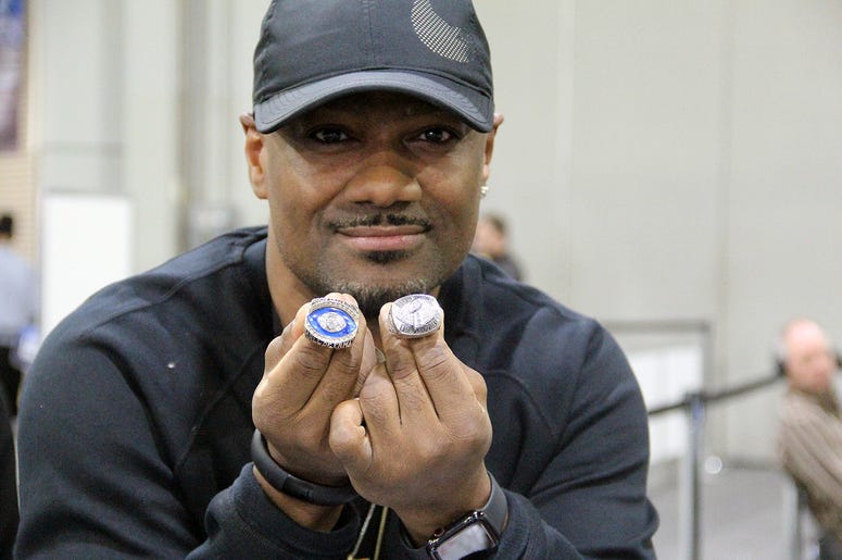 Big Tigger holding Warren Sapp's championship rings Big Tigger holding Warren Sapp's championship rings