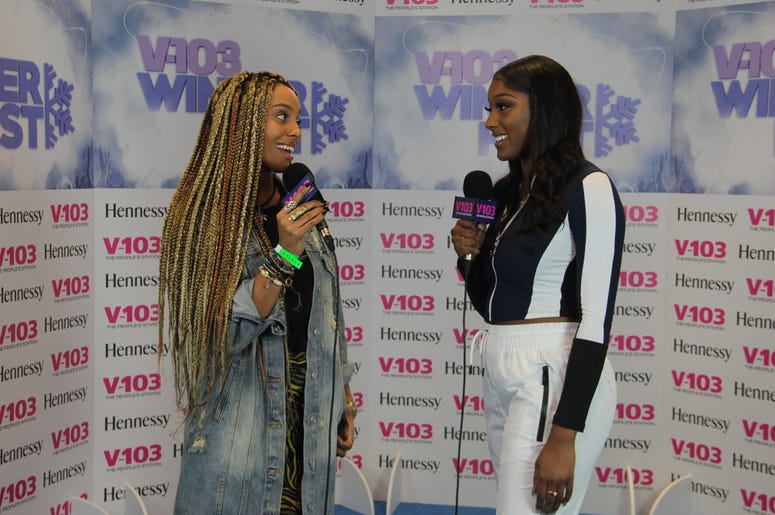 Jade Novah and Liz Smith backstage at V-103 Winterfest 2018 Jade Novah and Liz Smith backstage at V-103 Winterfest 2018