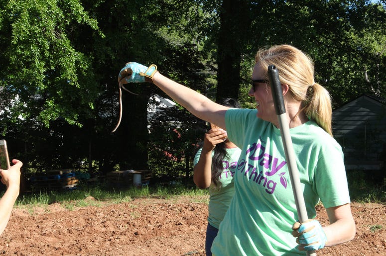 V-103 and Entercom Atlanta employees volunteer at Urban Farms in College Park, GA, on Earth Day 2019 V-103 and Entercom Atlanta employees volunteer at Urban Farms in College Park, GA, on Earth Day 2019