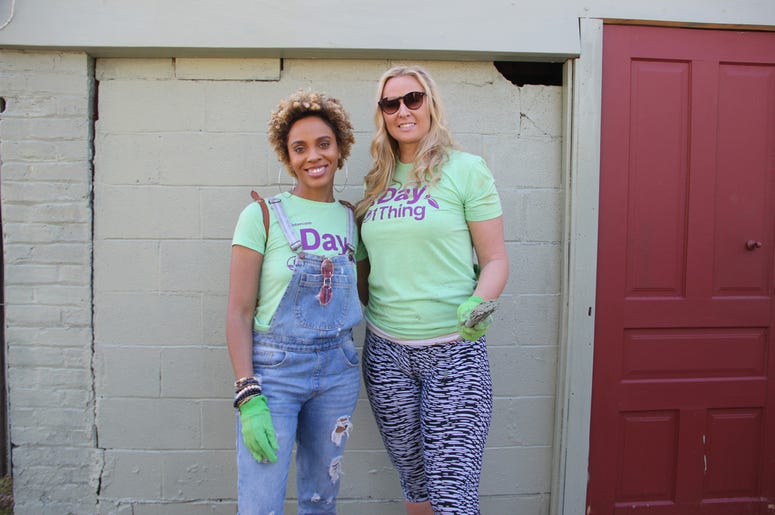 Jade Novah and DJ Grace L'amour volunteer at Urban Farms in College Park, GA, on Earth Day 2019 Jade Novah and DJ Grace L'amour volunteer at Urban Farms in College Park, GA, on Earth Day 2019