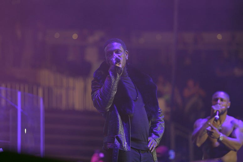 Tank and Keith Sweat performing at V-103 Winterfest 2018 Tank and Keith Sweat performing at V-103 Winterfest 2018