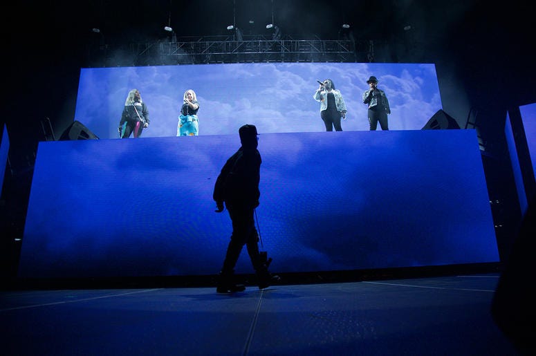 Jermaine Dupri and Xscape on stage at State Farm Arena Jermaine Dupri and Xscape on stage at State Farm Arena