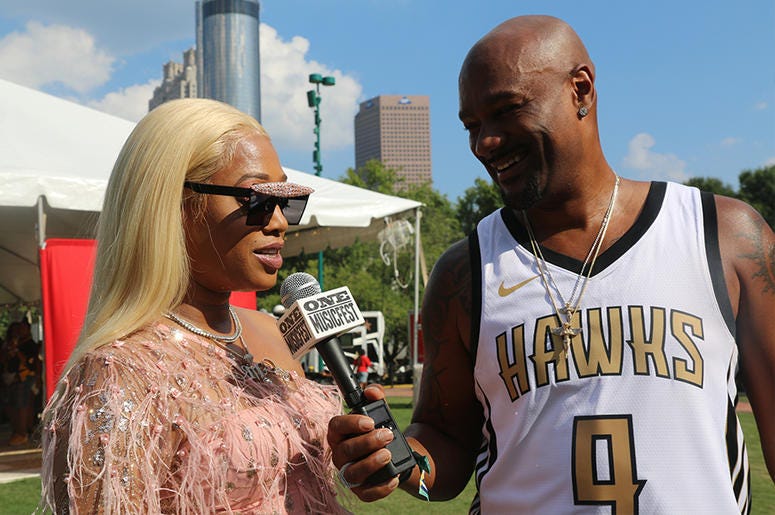 Big Tigger & Trina Backstage at One Music Fest 2019 Big Tigger & Trina Backstage at One Music Fest 2019