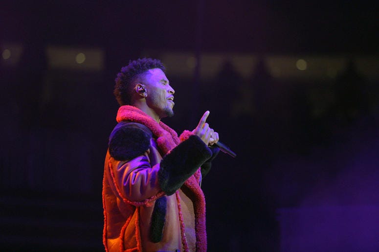 Trey Songz performing at V-103 Winterfest 2018 Trey Songz performing at V-103 Winterfest 2018