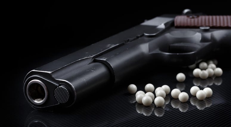 Airsoft gun Airsoft gun