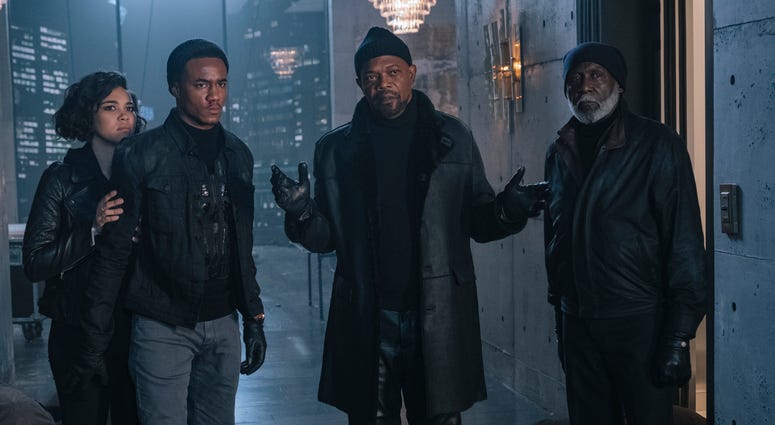 (L-R) ALEXANDRA SHIPP as Sasha, JESSIE T. USHER as John "JJ" Shaft, SAMUEL L. JACKSON as John Shaft and RICHARD ROUNDTREE as John Shaft, Sr. in New Line Cinema's action comedy "SHAFT," a Warner Bros. Pictures release.