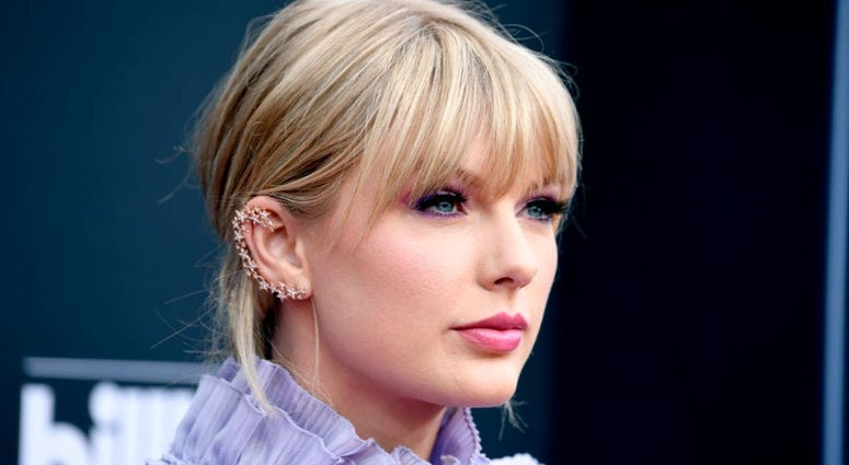 Taylor Swift attends the 2019 Billboard Music Awards at MGM Grand Garden Arena on May 01, 2019 in Las Vegas, Nevada. (Photo by Frazer Harrison Taylor Swift attends the 2019 Billboard Music Awards at MGM Grand Garden Arena on May 01, 2019 in Las Vegas, Nevada. (Photo by Frazer Harrison