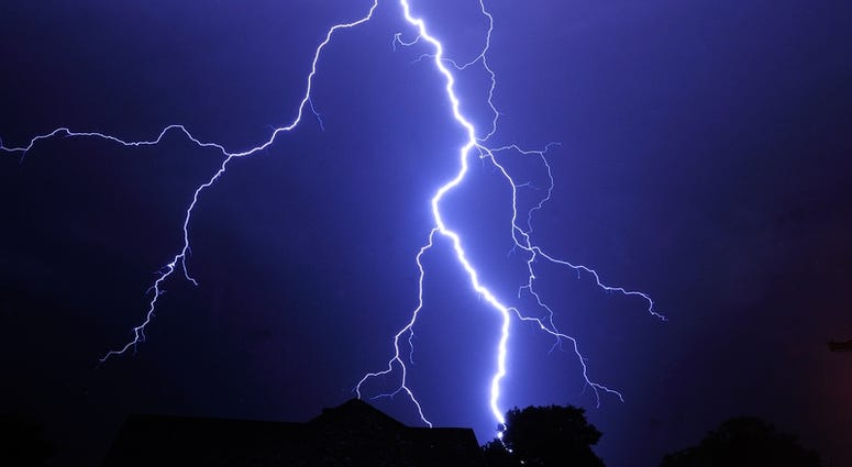 thunderstorm lightning thunderstorm lightning