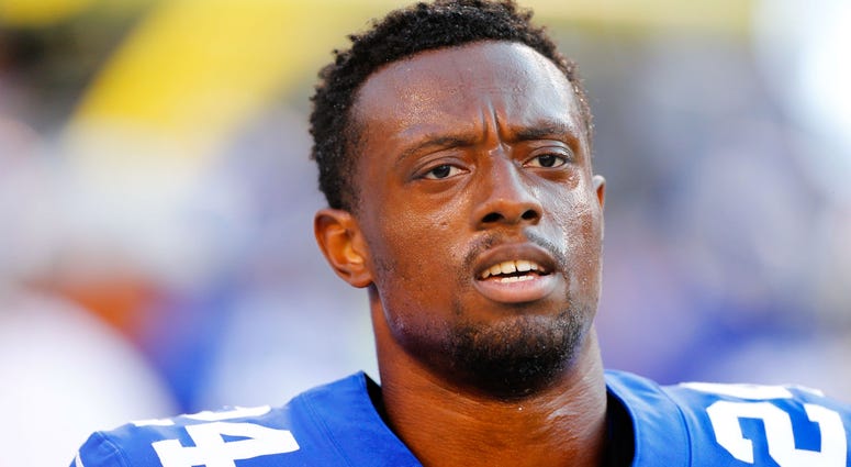 Aug 9, 2018; East Rutherford, NJ, USA; New York Giants cornerback Eli Apple (24) warm up at MetLife Stadium. Aug 9, 2018; East Rutherford, NJ, USA; New York Giants cornerback Eli Apple (24) warm up at MetLife Stadium.