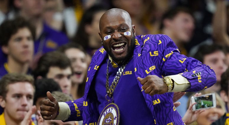 LSU fans LSU fans