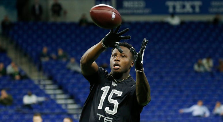 Louisiana State Tigers tight end Stephen Sullivan (TE15) catches a pass in a workout drill during the 2020 NFL Combine at Lucas Oil Stadium.