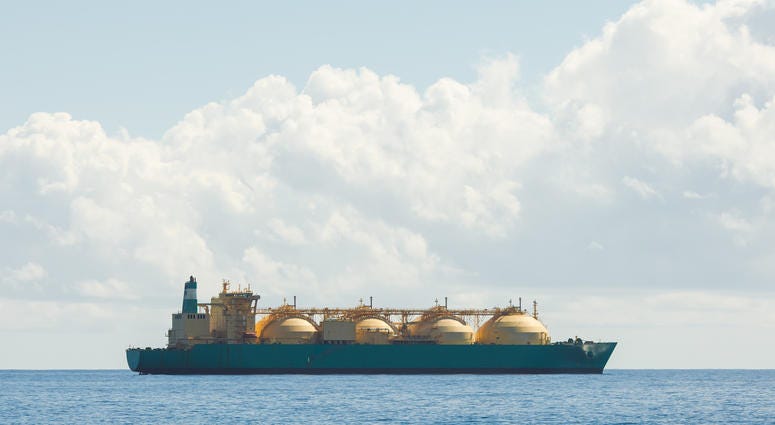 Liquefied natural gas tanker