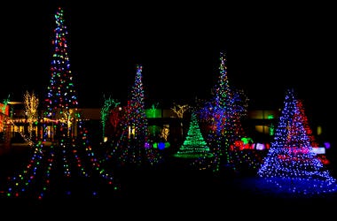 10% of People Have Already Started Decorating For Christmas