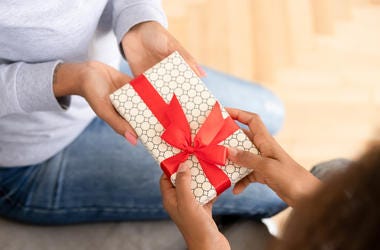 Majority of People Would Rather Get a Heartfelt Gift Than an Expensive One