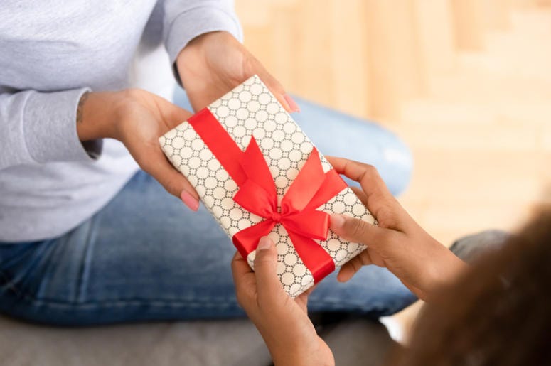 Majority of People Would Rather Get a Heartfelt Gift Than an Expensive One