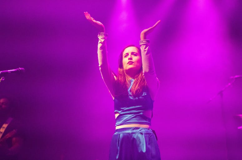 Alice Merton performs live in concert at the 93XRT Holiday Jam.