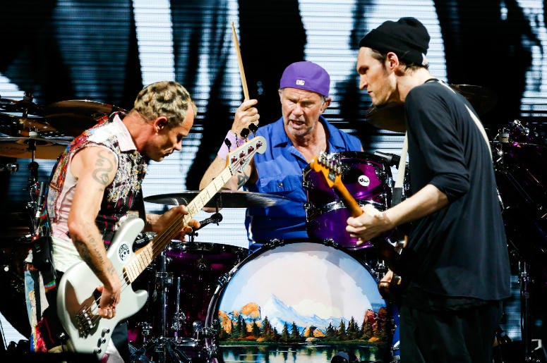 Red Hot Chili Peppers perform during the Lollapaloosa Sao Paulo 2018 Red Hot Chili Peppers perform during the Lollapaloosa Sao Paulo 2018