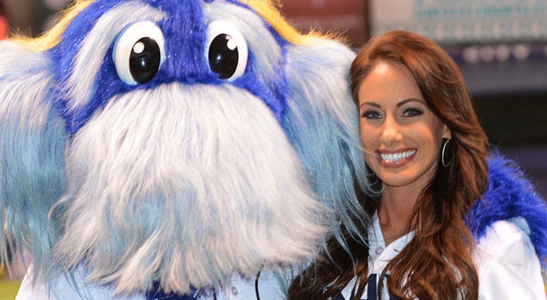 Holly Sonders