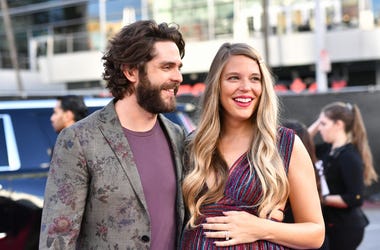 Thomas Rhett and His Wife Lauren on the Red Carpet at the 2019 American Music Awards