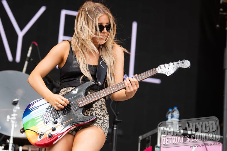 Lindsay Ell, Faster Horses Lindsay Ell, Faster Horses