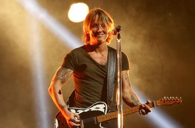 Keith Urban appears on the 52nd Annual CMA Awards Keith Urban appears on the 52nd Annual CMA Awards