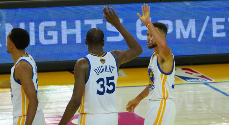 Golden State Warriors Kevin Durant and Steph Curry Golden State Warriors Kevin Durant and Steph Curry