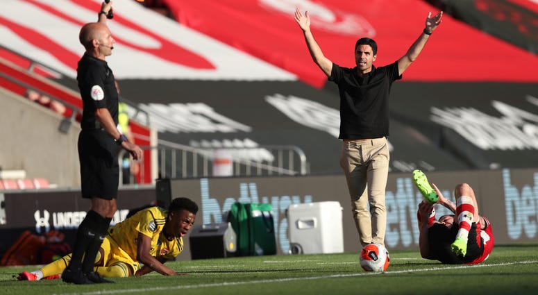 Virus Diary Soccer In Uk Loses Passion Soul With No Fans Espn Upstate