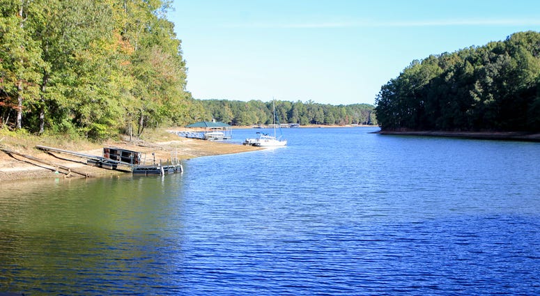 Body found in car in Lake Hartwell. The view of Lake Hartwell from an Airbnb off Highway 24 in Townville. Lake Hartwell Body found in car in Lake Hartwell. The view of Lake Hartwell from an Airbnb off Highway 24 in Townville. Lake Hartwell