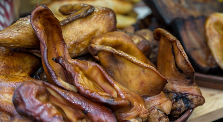 CDC and FDA say NO pig ears treats for pets
