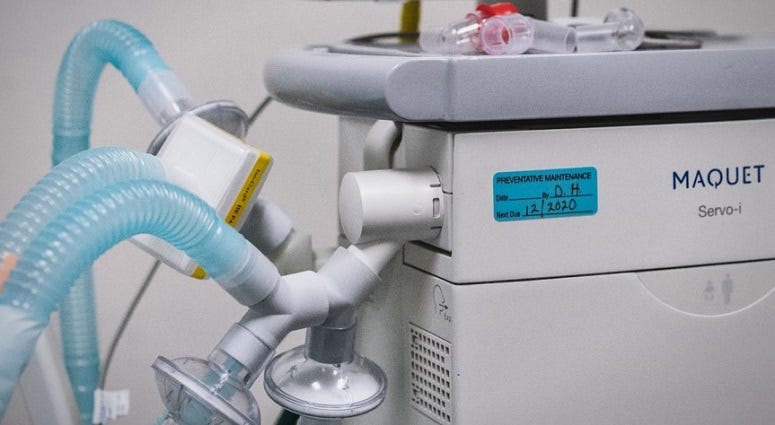 the new "VESper" device attached to a ventilator machine