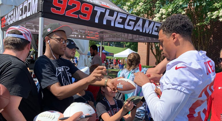 Atlanta Falcons cornerback Isaiah Oliver Atlanta Falcons cornerback Isaiah Oliver