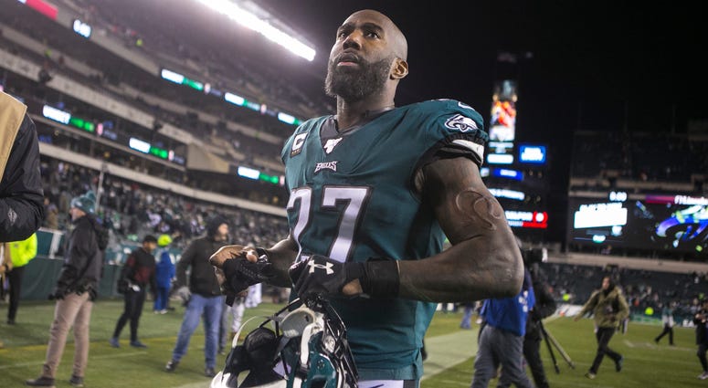 Eagles' Malcolm Jenkins (27) heads towards the locker room after losing to the Seattle Seahawks 17-9 Sunday night at Lincoln Financial Field. Sports Eagles Seahawks