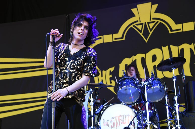 Luke Spiller of The Struts performs at Coral Sky Amphitheater Luke Spiller of The Struts performs at Coral Sky Amphitheater